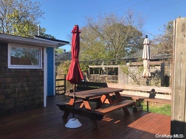 363 Dehnhoff Walk Ocean Beach Ocean Beach, NY 11770