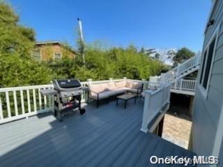572 Bayberry Walk Ocean Beach Ocean Beach, NY 11770