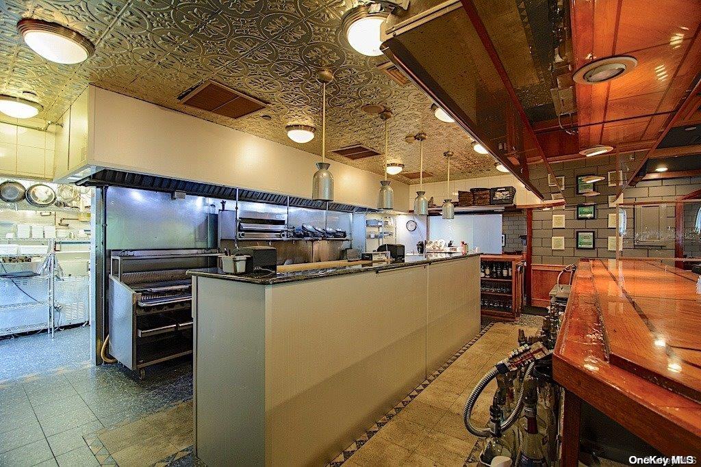 322 West Montauk Hampton Bays Hampton Bays, NY 11946