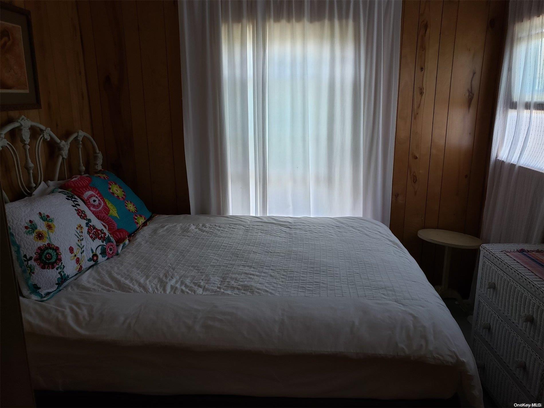 863 Evergreen Walk Ocean Beach Ocean Beach, NY 11770