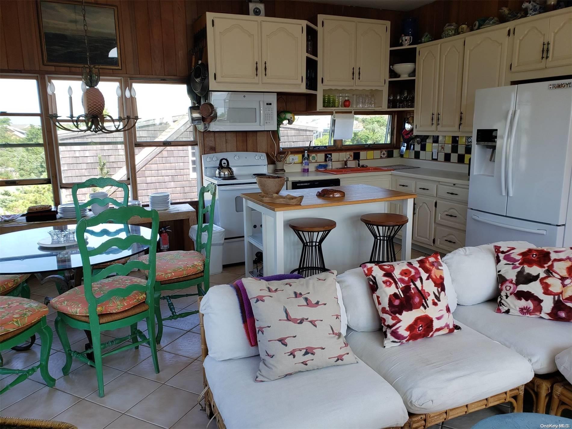 863 Evergreen Walk Ocean Beach Ocean Beach, NY 11770