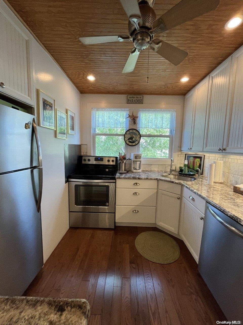 462 Dehnhoff Walk Ocean Beach Ocean Beach, NY 11770