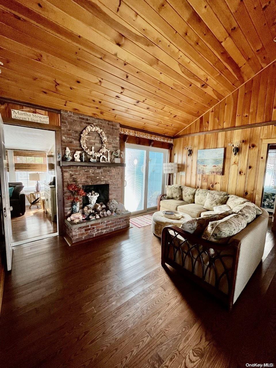 462 Dehnhoff Walk Ocean Beach Ocean Beach, NY 11770