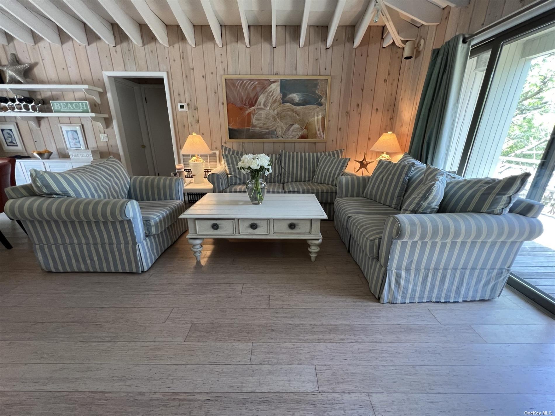 37 Kelp Walk Seaview Seaview, NY 11770