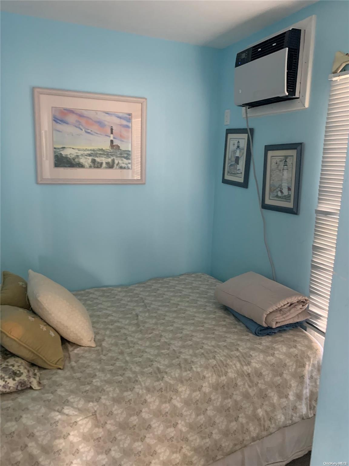 139 Bungalow Walk Ocean Beach Ocean Beach, NY 11770