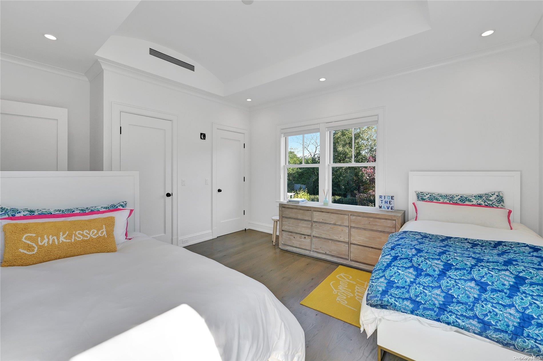 52 Quogue Street Quogue Quogue NY 11959