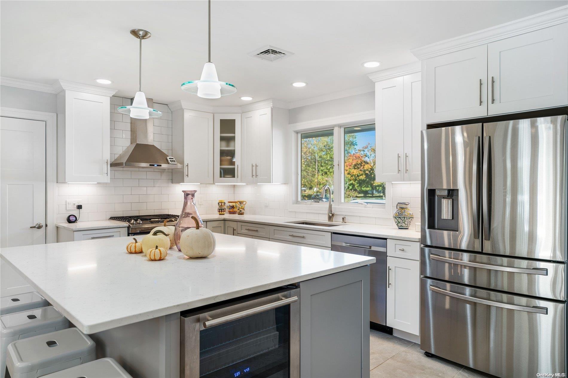 6 Harrison Terrace East Quogue East Quogue NY 11942