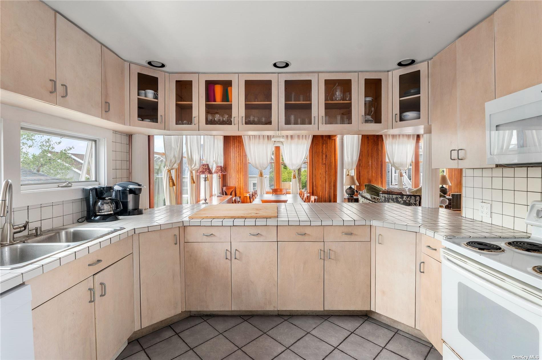 300 Cottage Walk Ocean Beach Ocean Beach, NY 11770