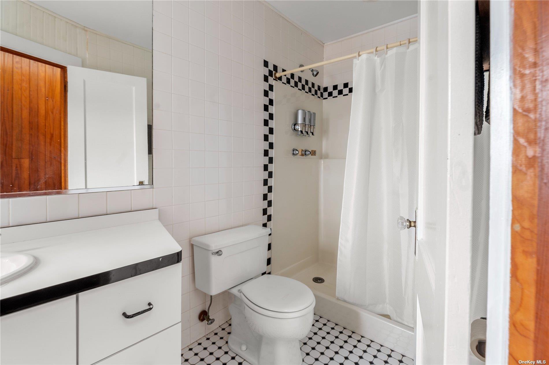 300 Cottage Walk Ocean Beach Ocean Beach, NY 11770