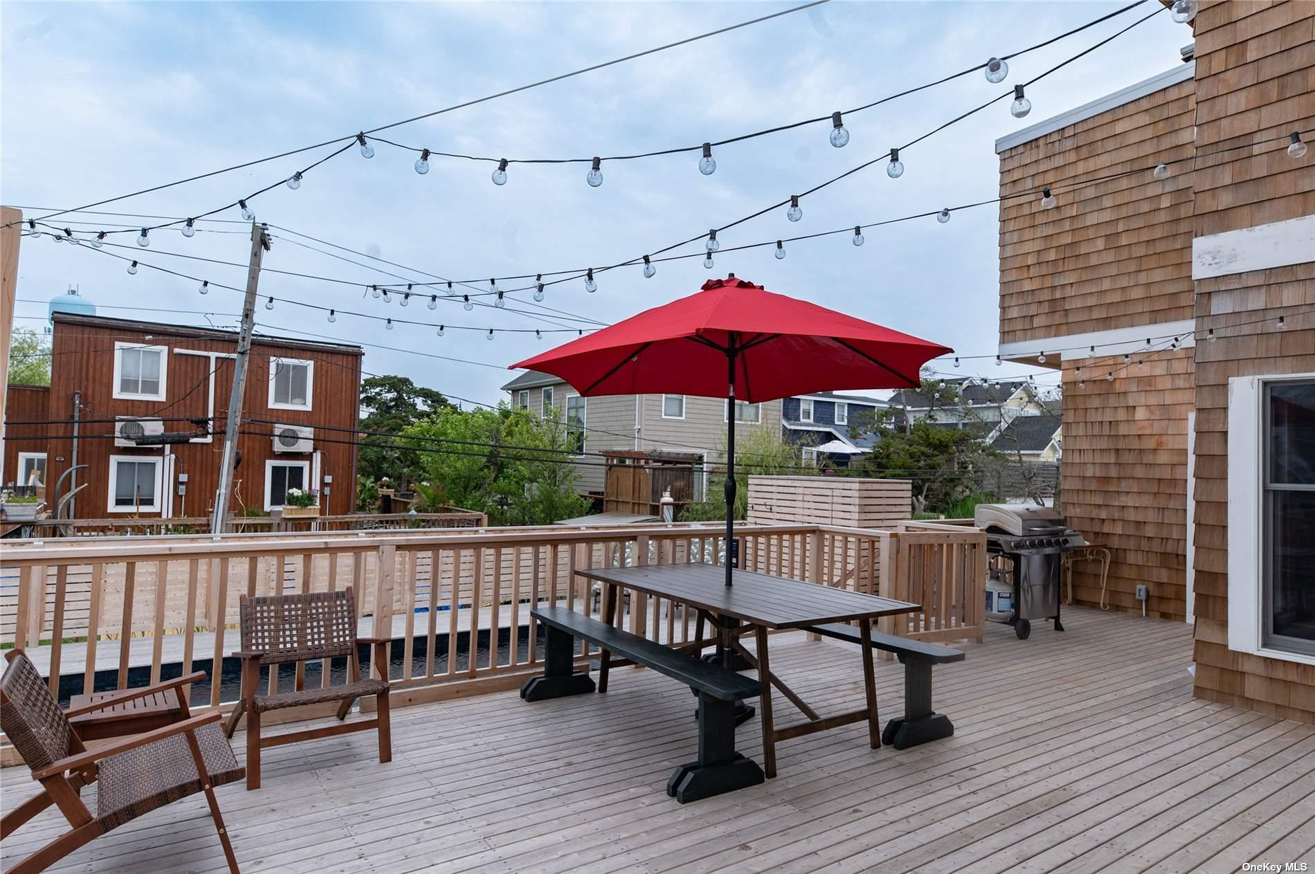 300 Cottage Walk Ocean Beach Ocean Beach, NY 11770