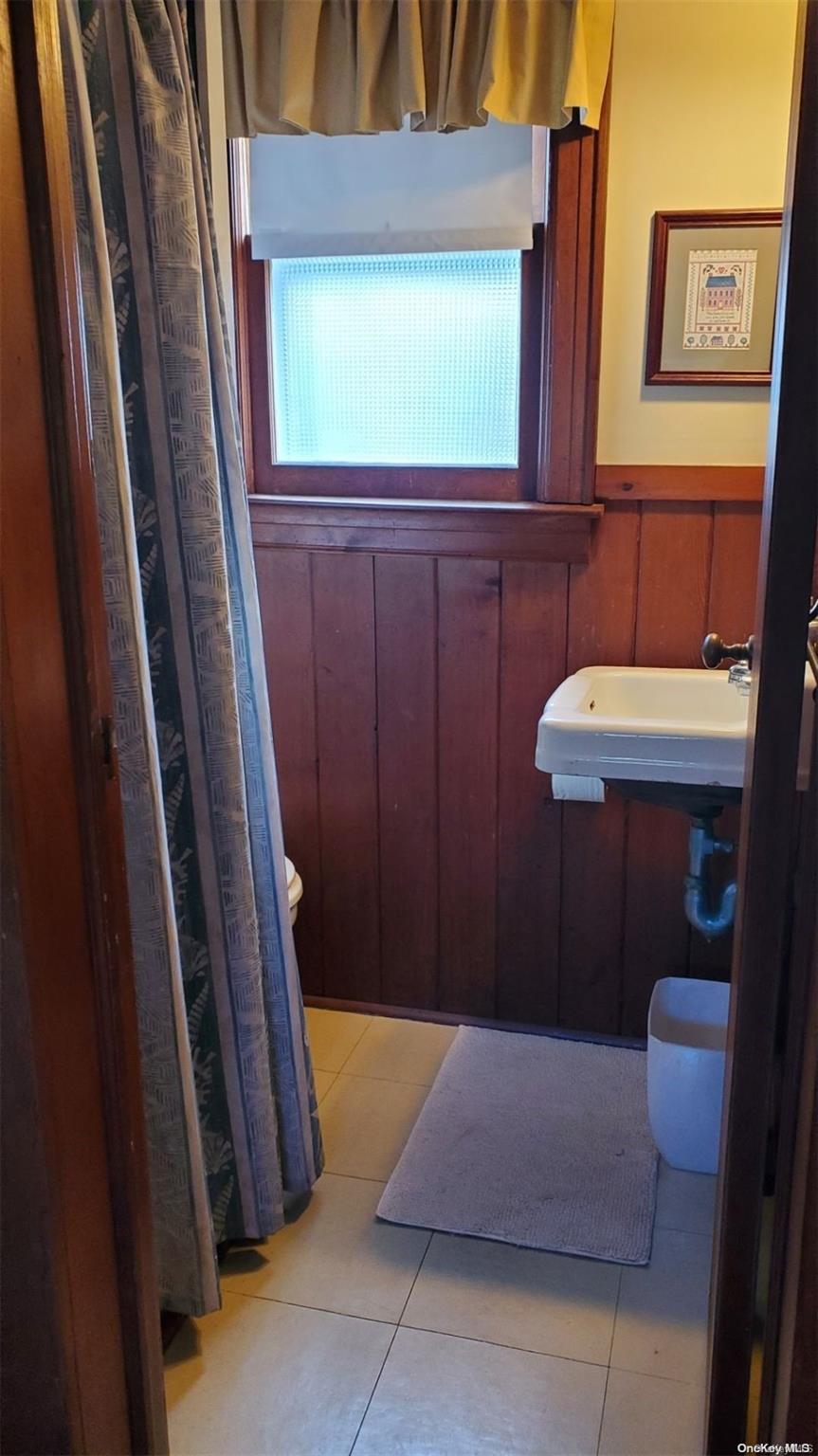 250 Cottage Walk Ocean Beach Ocean Beach NY 11770