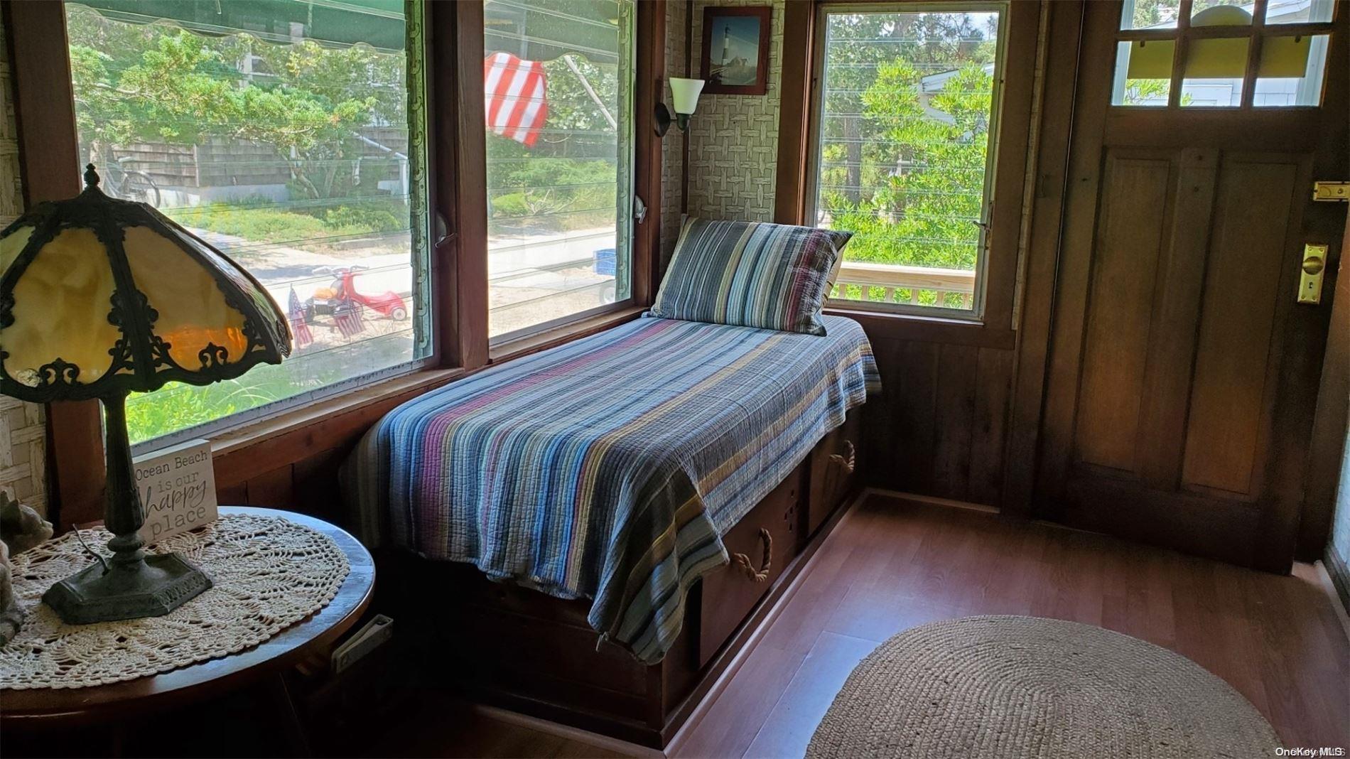 250 Cottage Walk Ocean Beach Ocean Beach NY 11770