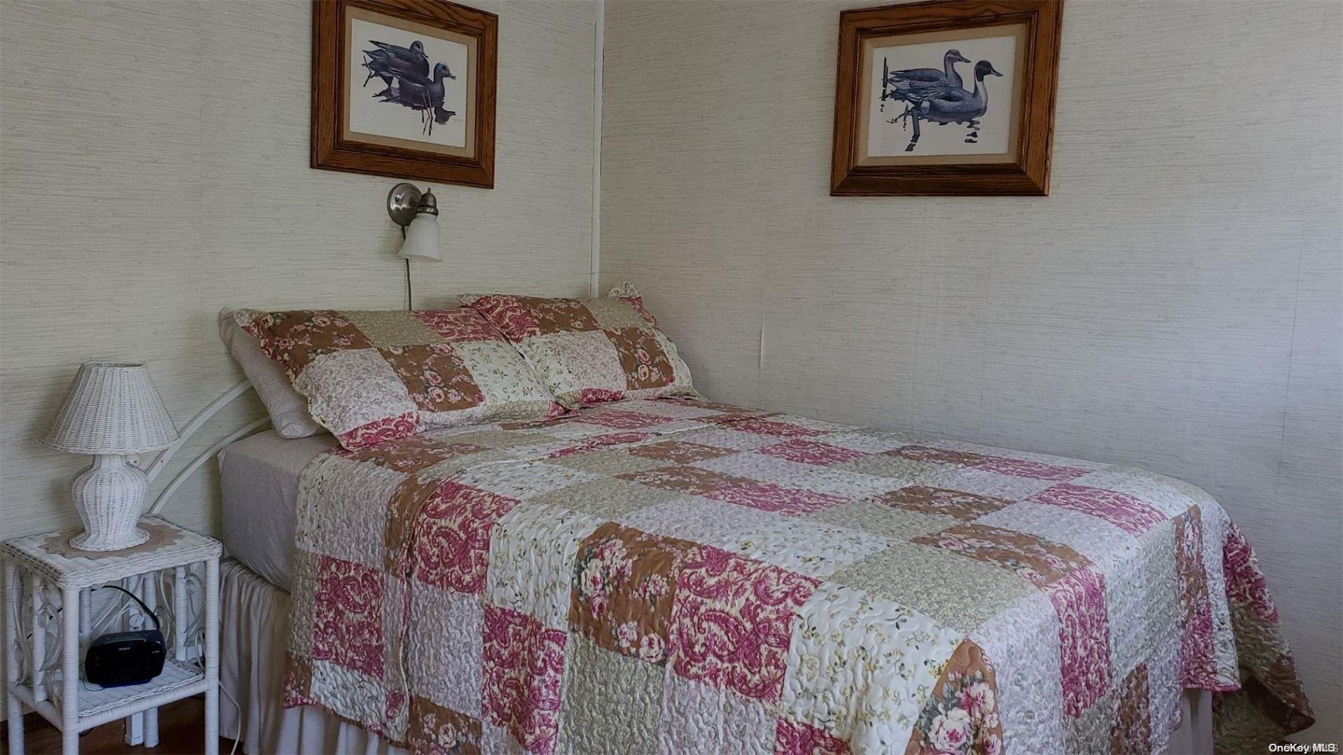 250 Cottage Walk Ocean Beach Ocean Beach NY 11770