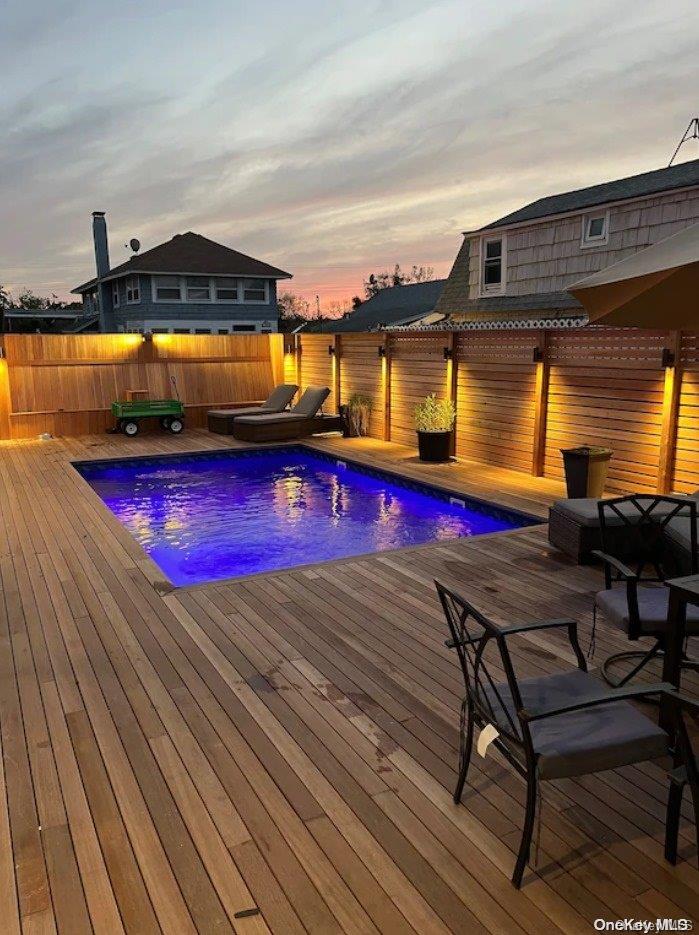 285 Cottage Walk Ocean Beach Ocean Beach, NY 11770