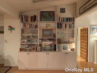 45 Evergreen Walk Seaview Seaview, NY 11770