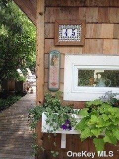 45 Evergreen Walk Seaview Seaview, NY 11770