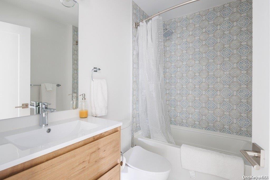 650 Pine Avenue Southold Southold, NY 11971