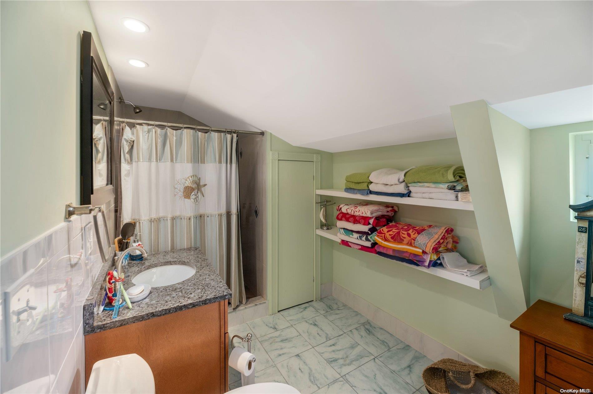 289 Cottage Walk Ocean Beach Ocean Beach, NY 11770