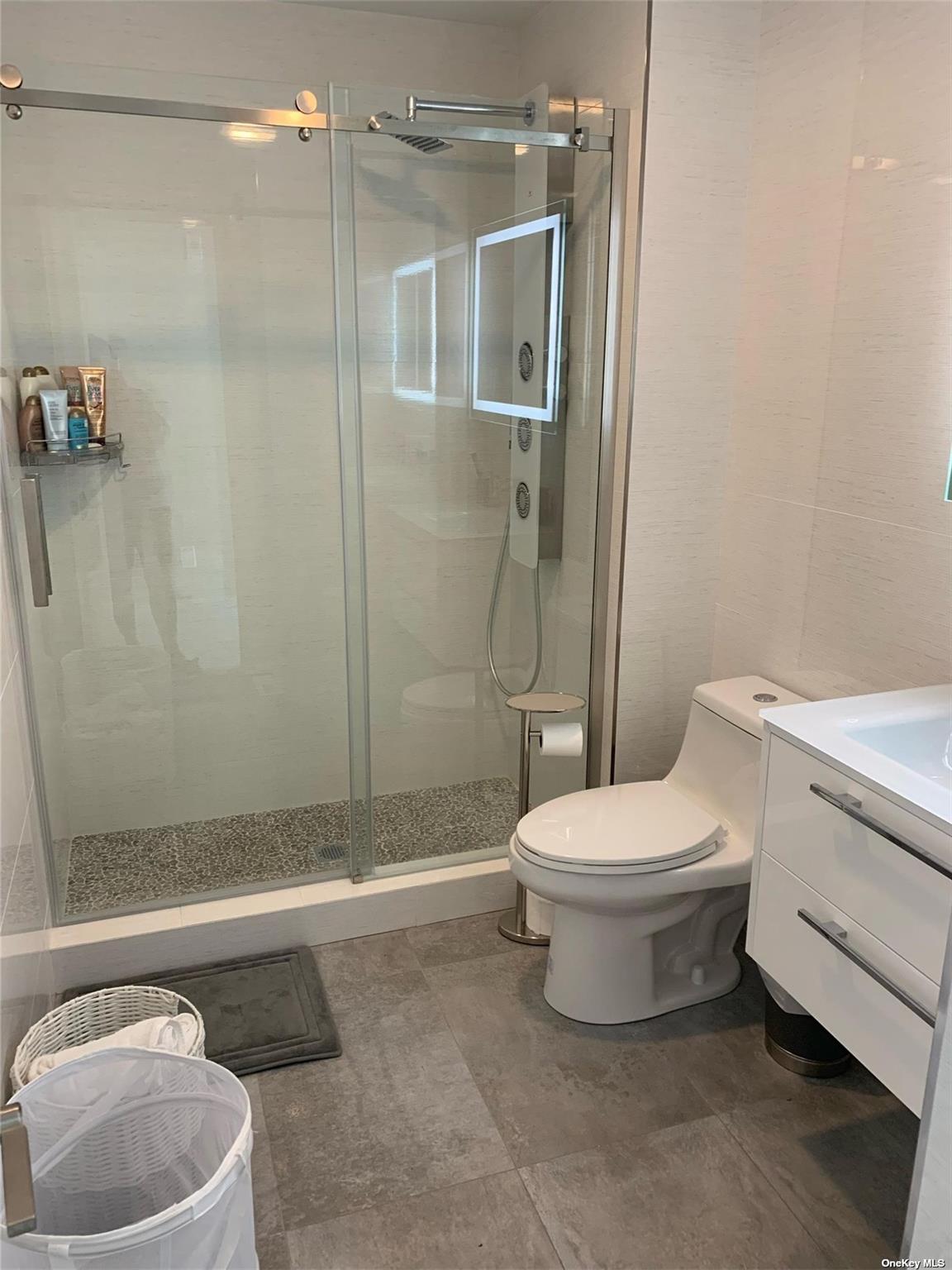 3655 Pequash Avenue Cutchogue Cutchogue, NY 11935