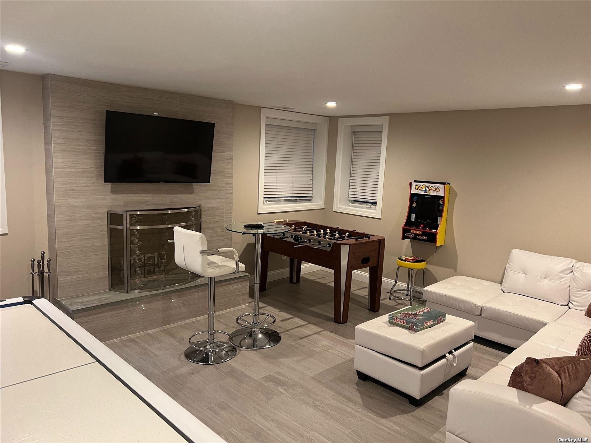 3655 Pequash Avenue Cutchogue Cutchogue, NY 11935