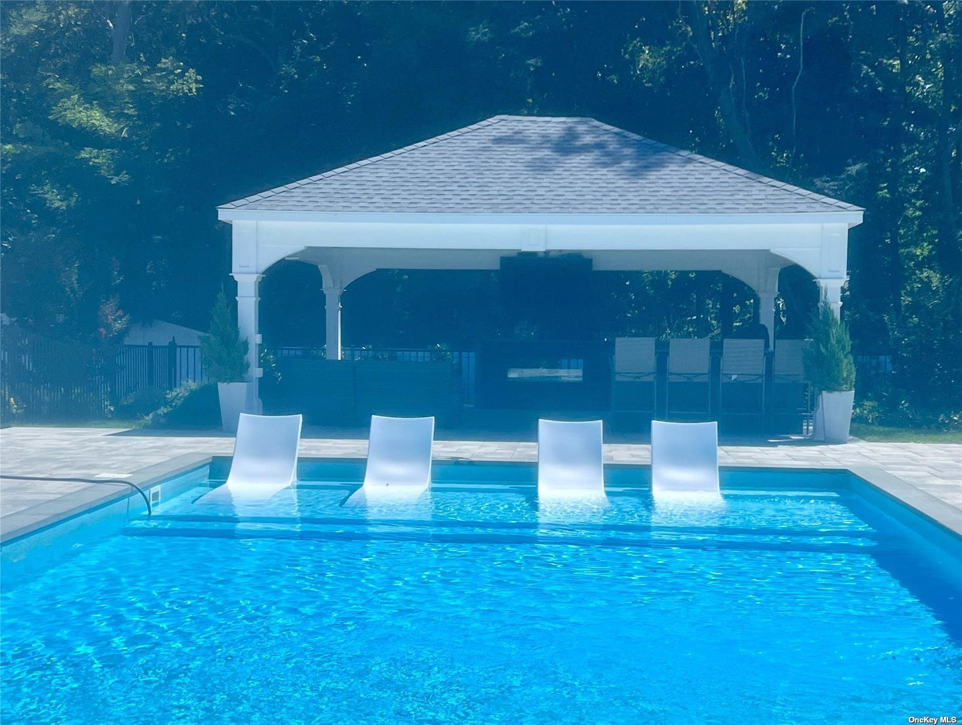 3655 Pequash Avenue Cutchogue Cutchogue, NY 11935