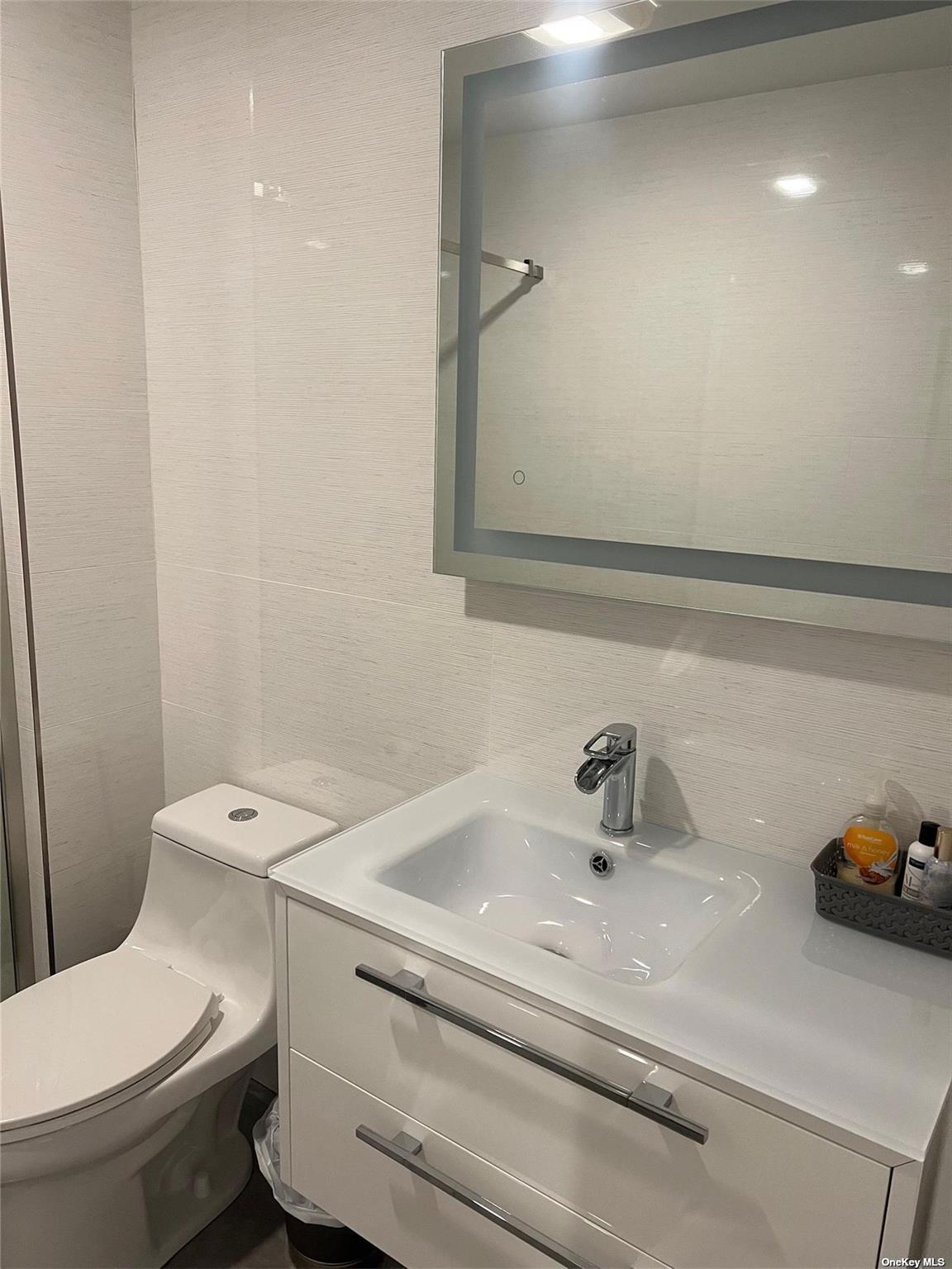 3655 Pequash Avenue Cutchogue Cutchogue, NY 11935