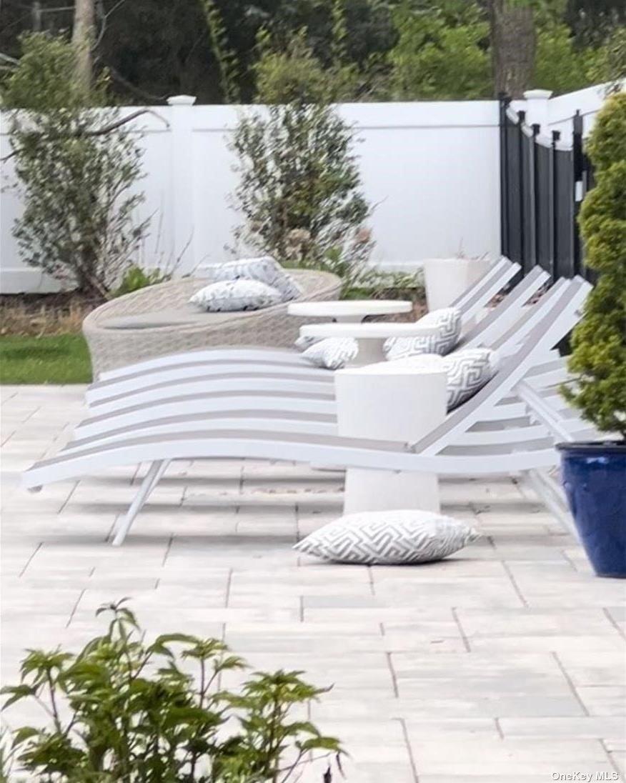 3655 Pequash Avenue Cutchogue Cutchogue, NY 11935