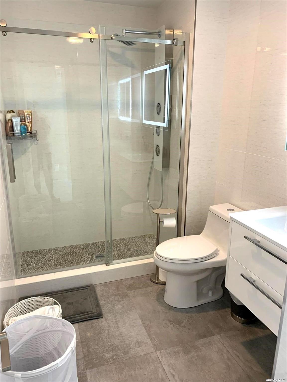 3655 Pequash Avenue Cutchogue Cutchogue, NY 11935