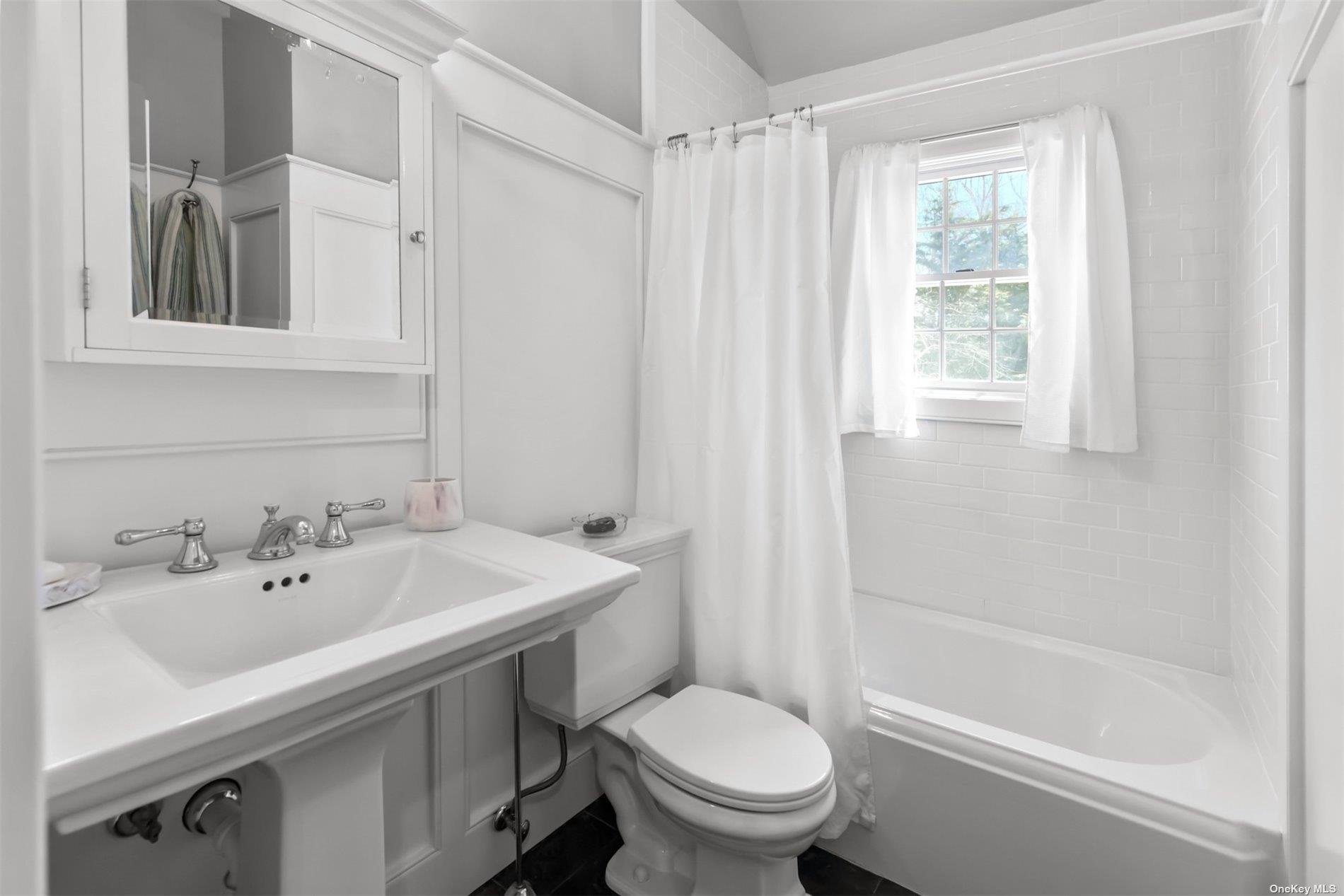 250 Wesland Road Southold Southold, NY 11971