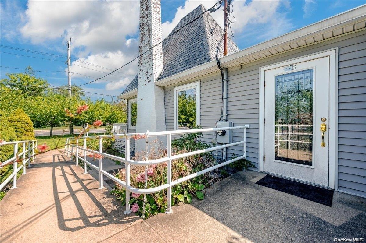 800 Montauk Highway West Islip West Islip, NY 11795