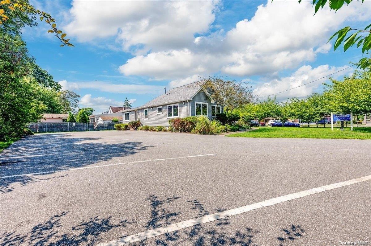 800 Montauk Highway West Islip West Islip, NY 11795