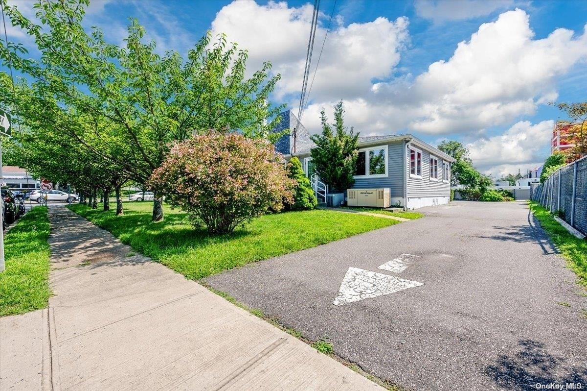 800 Montauk Highway West Islip West Islip, NY 11795