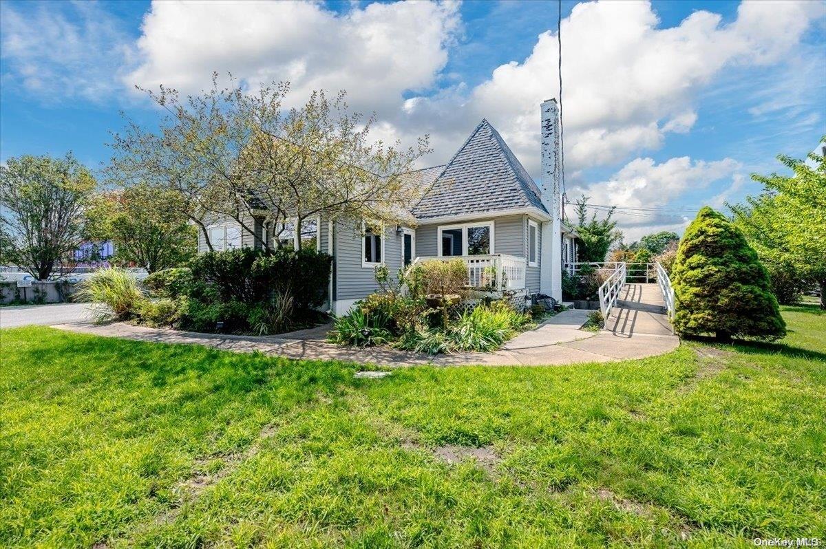 800 Montauk Highway West Islip West Islip, NY 11795