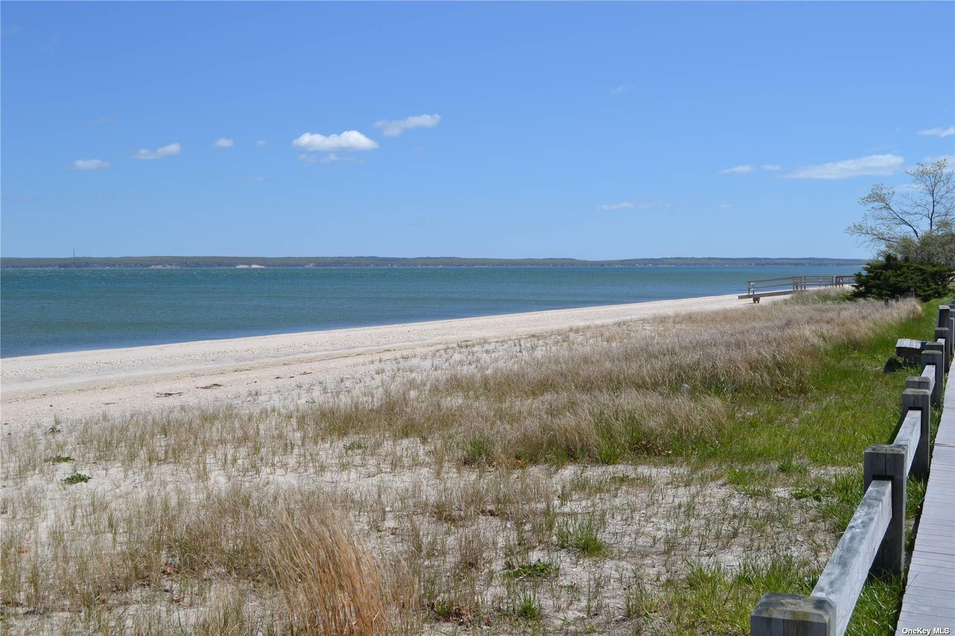 25 Moose Trail Cutchogue Cutchogue NY 11935