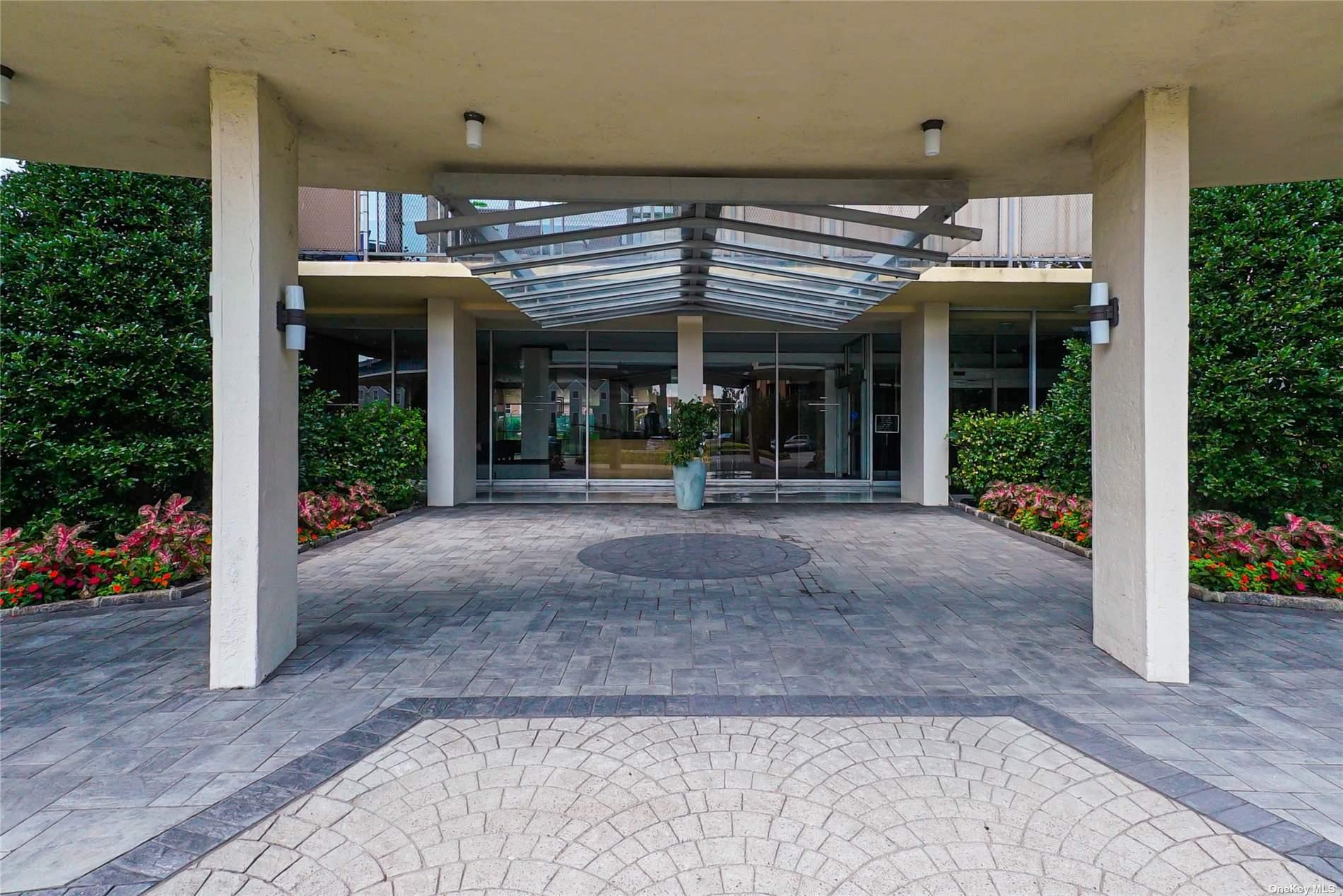 166-25 Powells Cove Boulevard 7-H Beechhurst Beechhurst, NY 11357