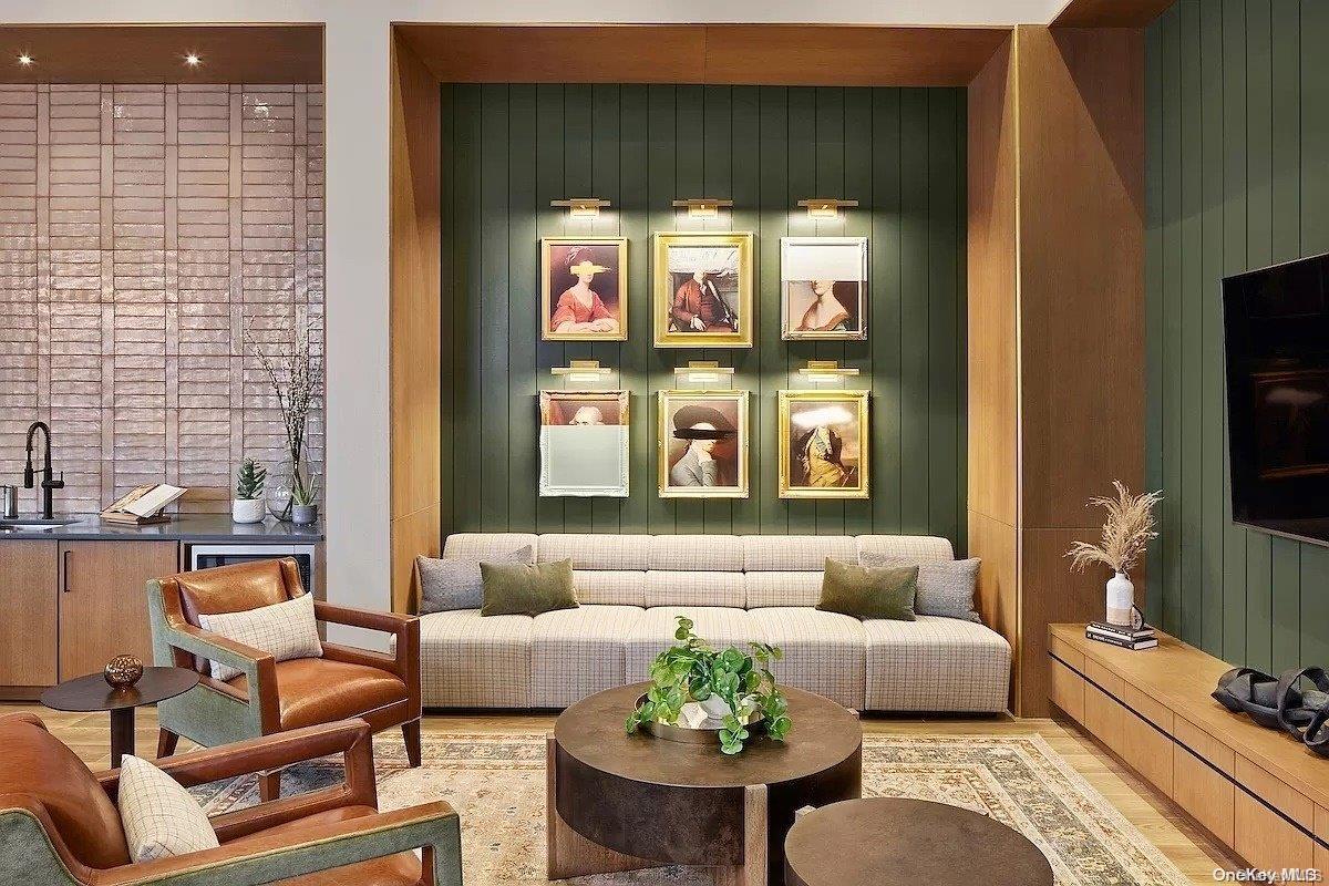 303 Arrowhead Lane Setauket Setauket, NY 11733