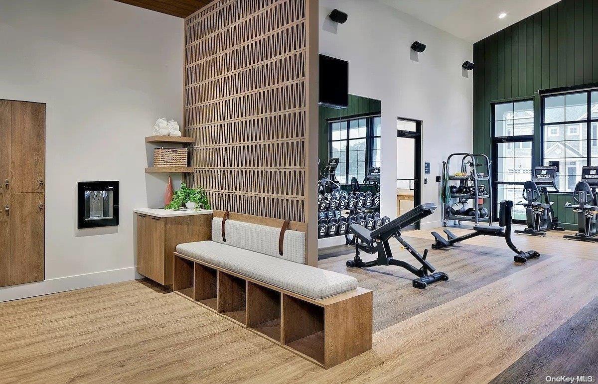 303 Arrowhead Lane Setauket Setauket, NY 11733