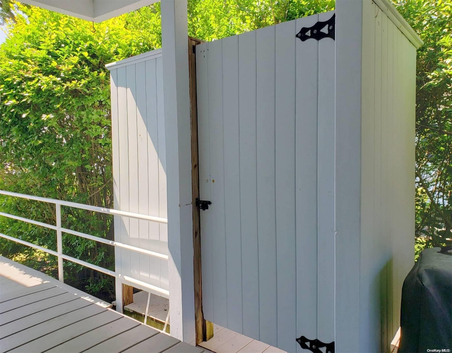 11 Beach Road Jamesport Jamesport NY 11947