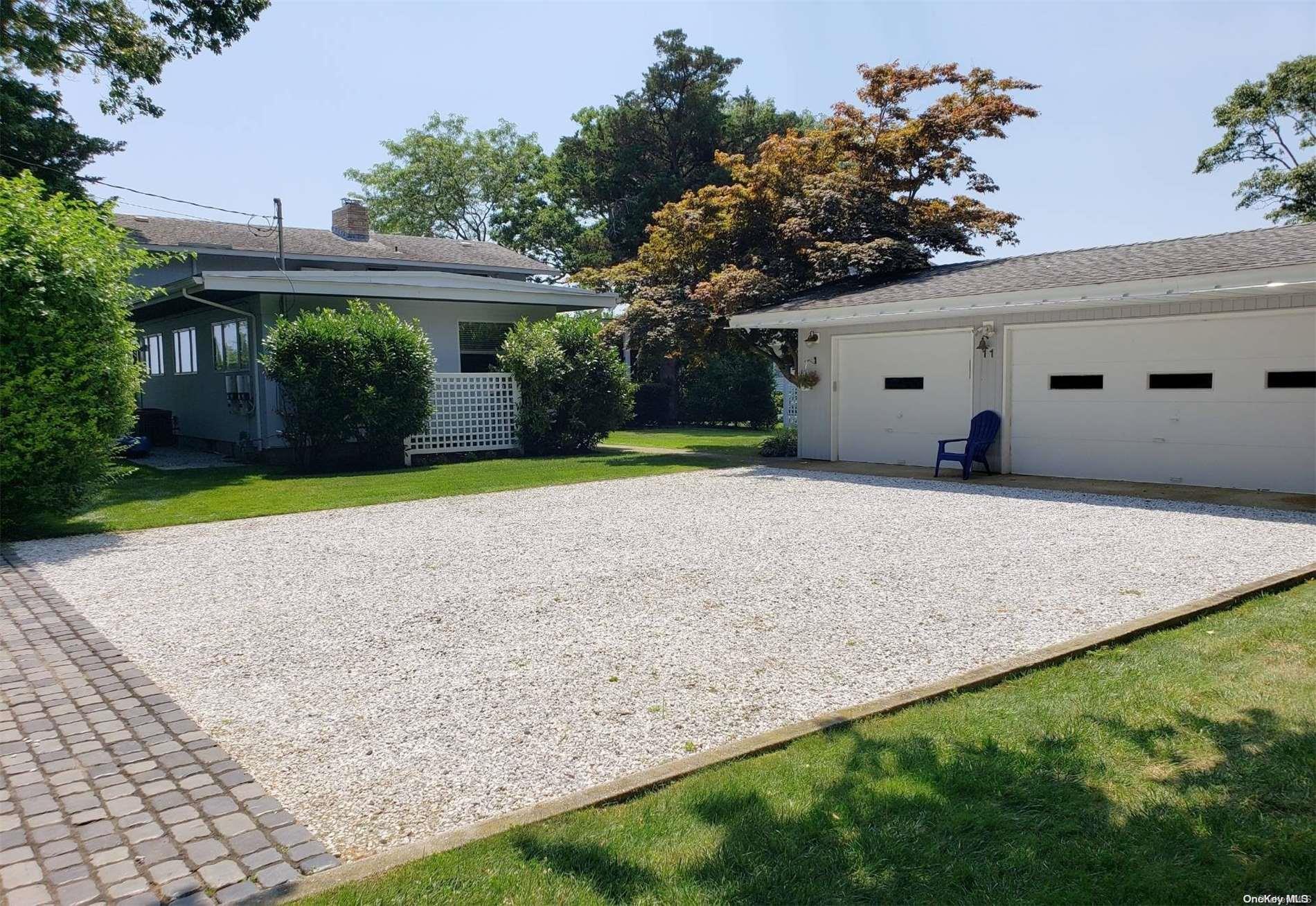 11 Beach Road Jamesport Jamesport NY 11947