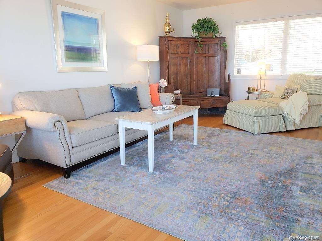 11 Beach Road Jamesport Jamesport NY 11947