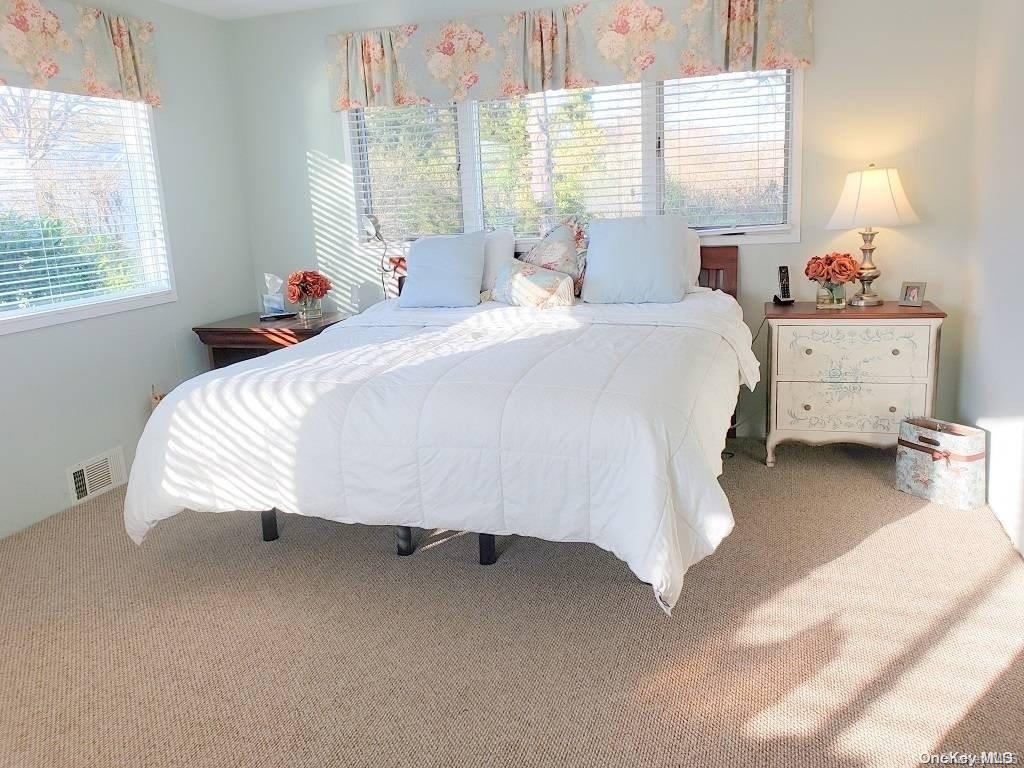 11 Beach Road Jamesport Jamesport NY 11947