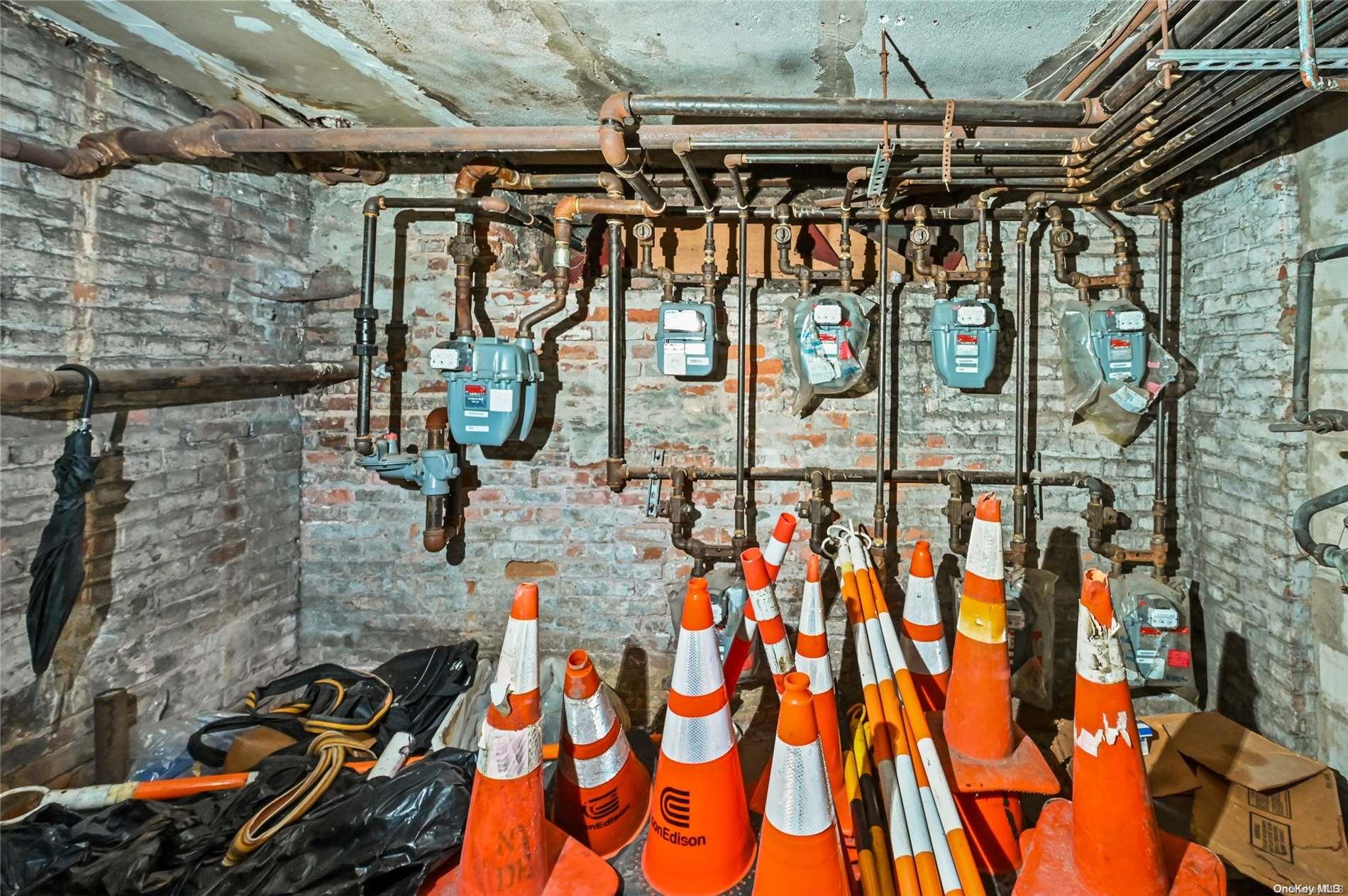 380 Saint John's Place Brooklyn, NY 11238