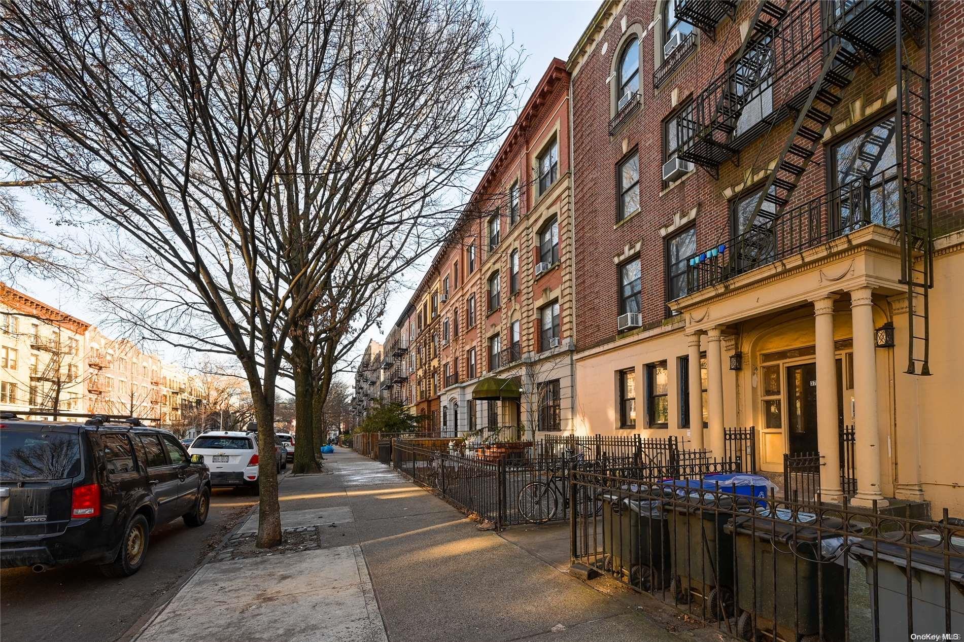 380 Saint John's Place Brooklyn, NY 11238