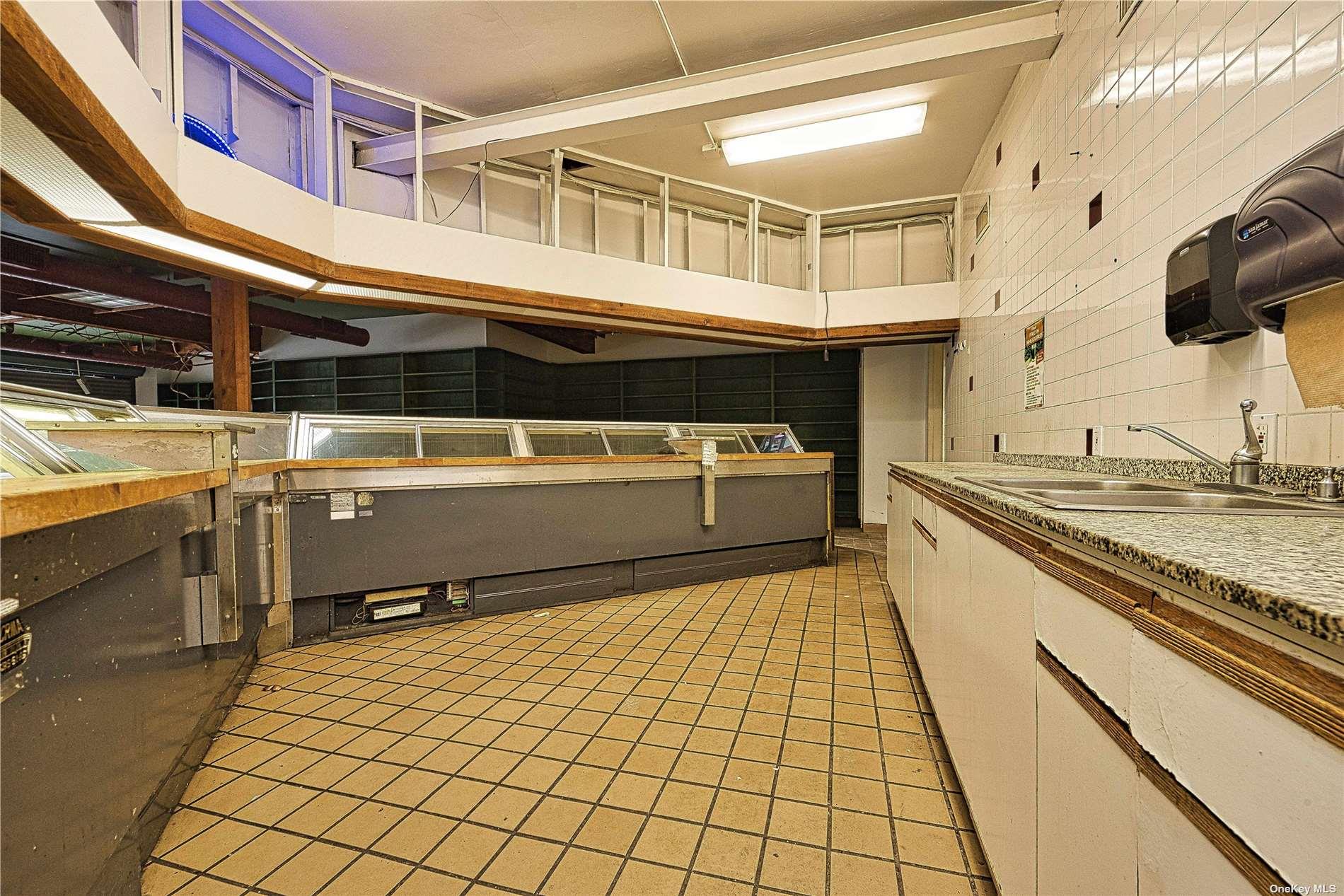 80 East Main Street Huntington Huntington NY 11743