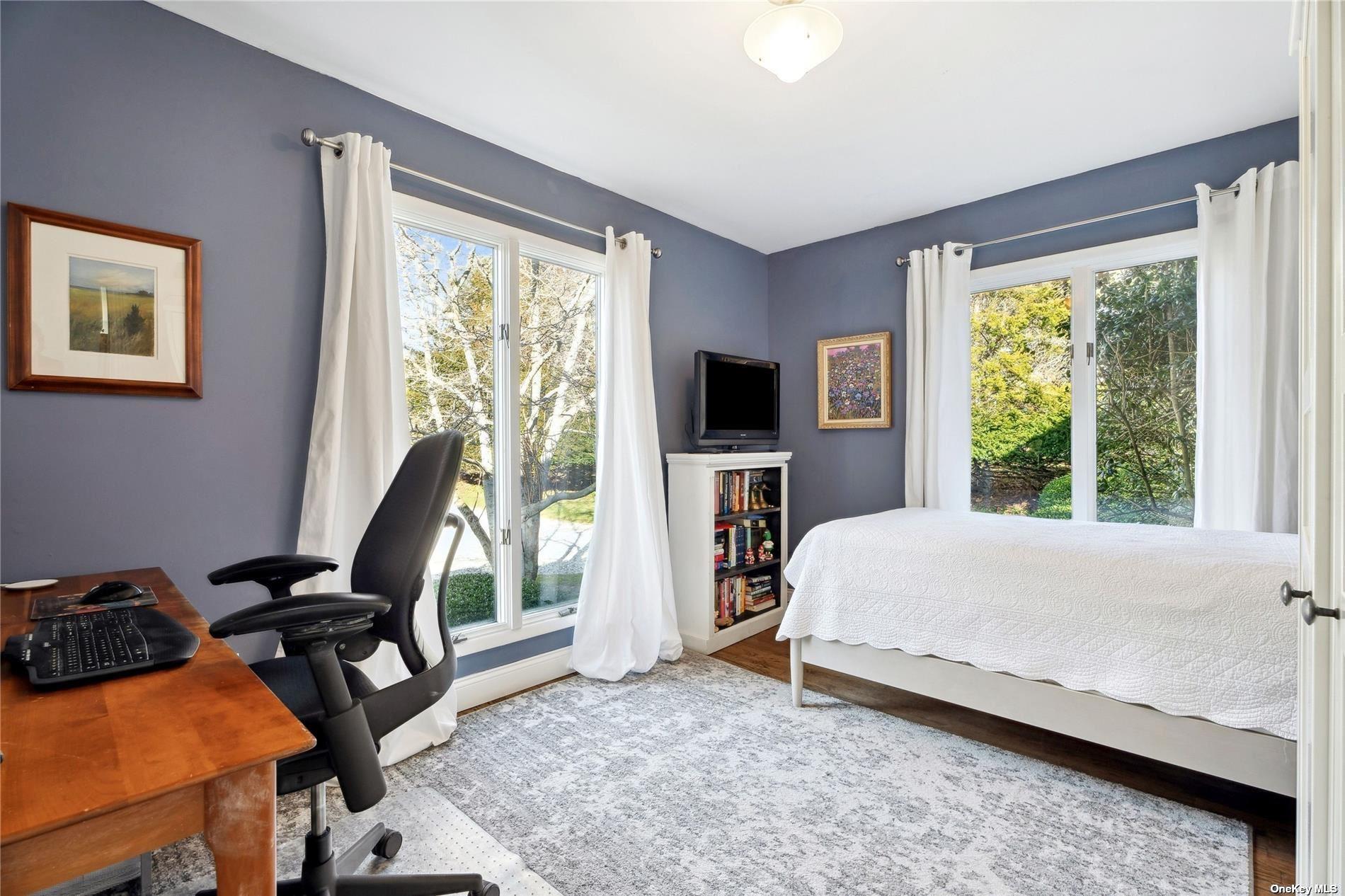 686 Hill Street Southampton Southampton, NY 11968