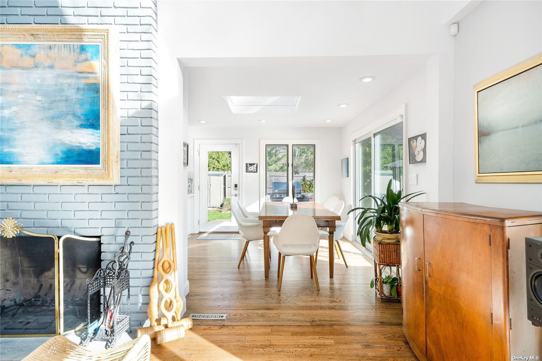 686 Hill Street Southampton Southampton, NY 11968