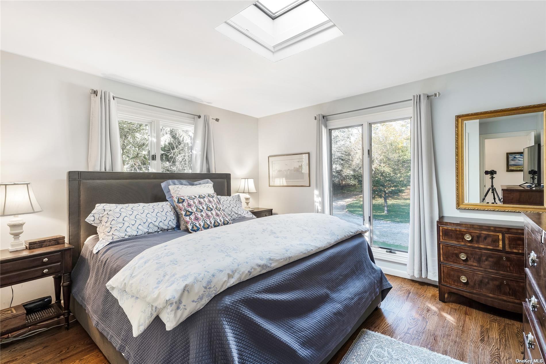 686 Hill Street Southampton Southampton, NY 11968