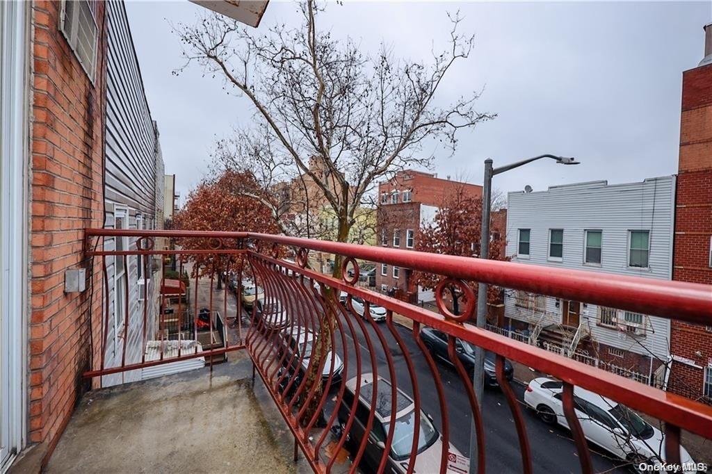 754 40th Street Brooklyn NY 11232