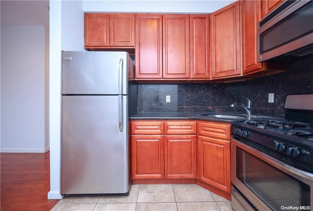 754 40th Street Brooklyn NY 11232