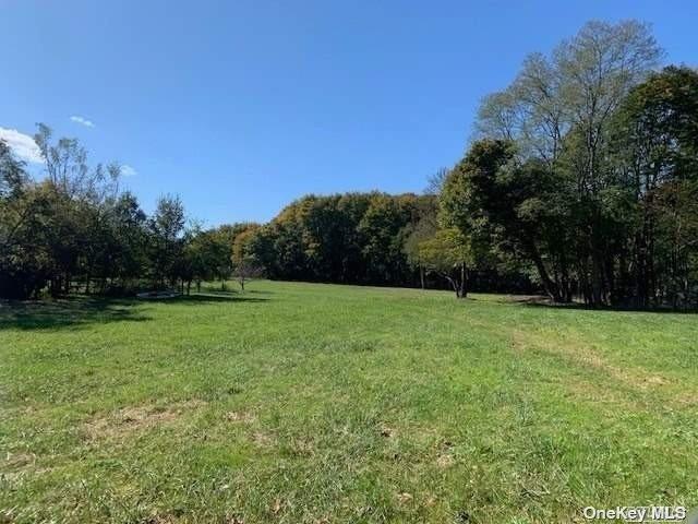 385 New Suffolk Avenue Mattituck Mattituck, NY 11952